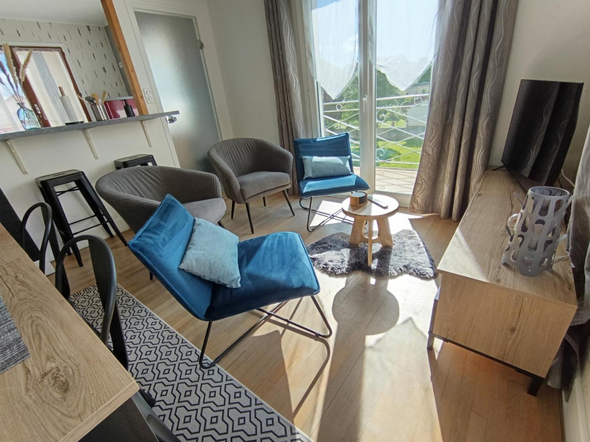 Maison De Ville 70M² Шампаньол Екстериор снимка